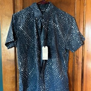 Abercrombie & Fitch summer shirt.